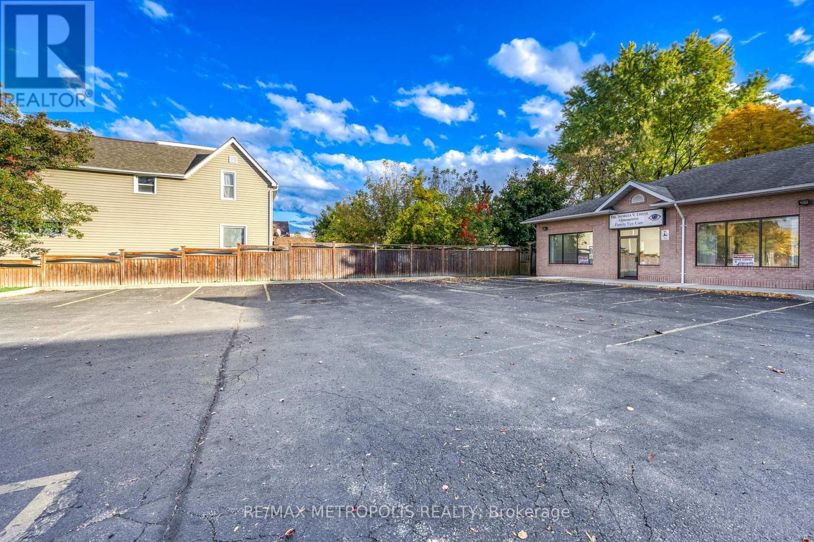 3 - 189 Wellington Street Property Photo 6