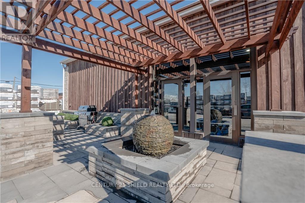 1420 Boundary Road Property Photo 8