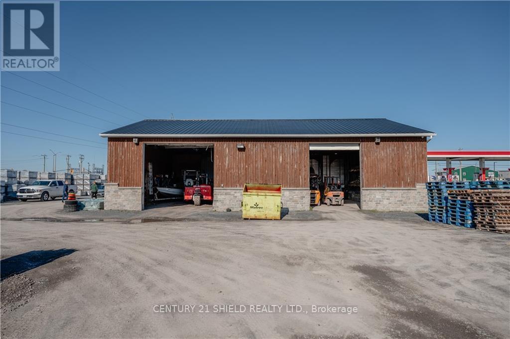 1420 Boundary Road Property Photo 16