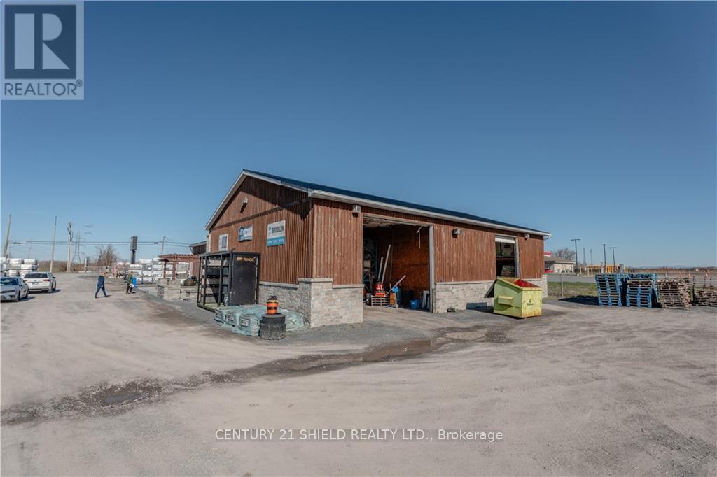 1420 Boundary Road Property Photo 17