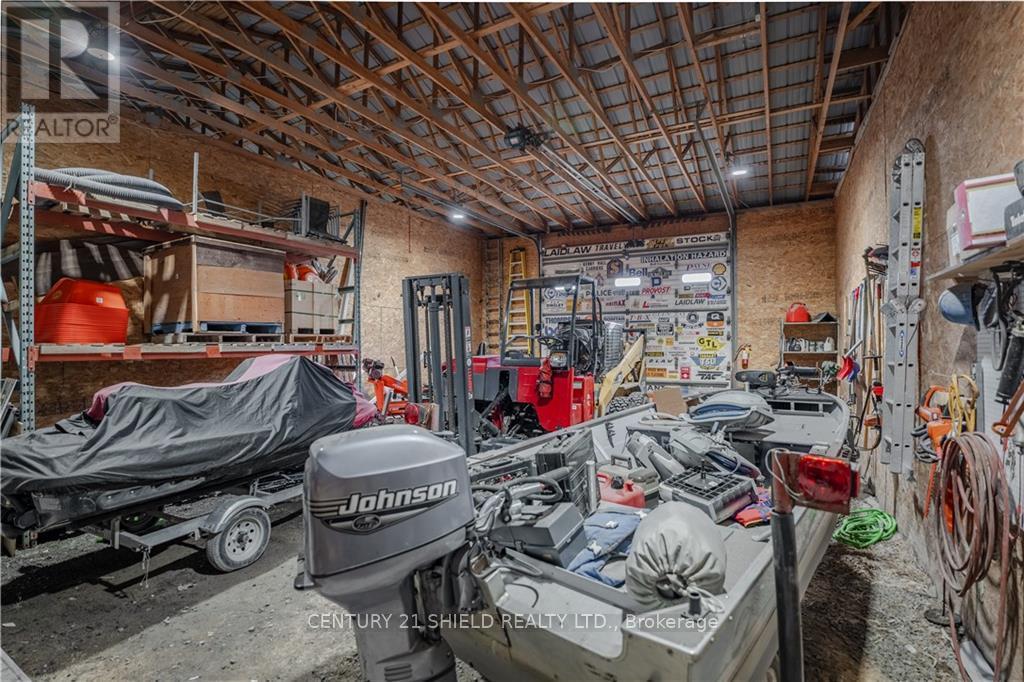 1420 Boundary Road Property Photo 20