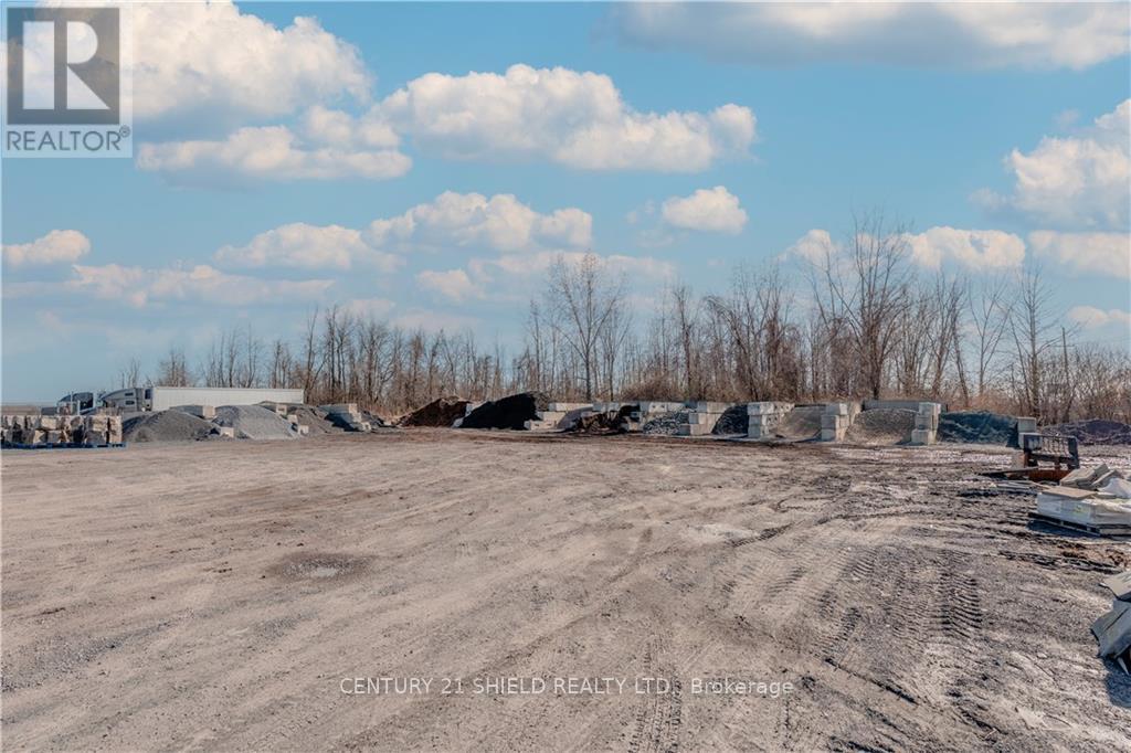 1420 Boundary Road Property Photo 23