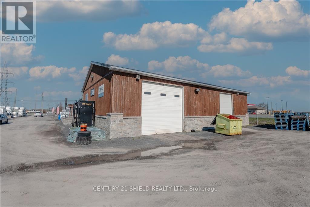 1420 Boundary Road Property Photo 30