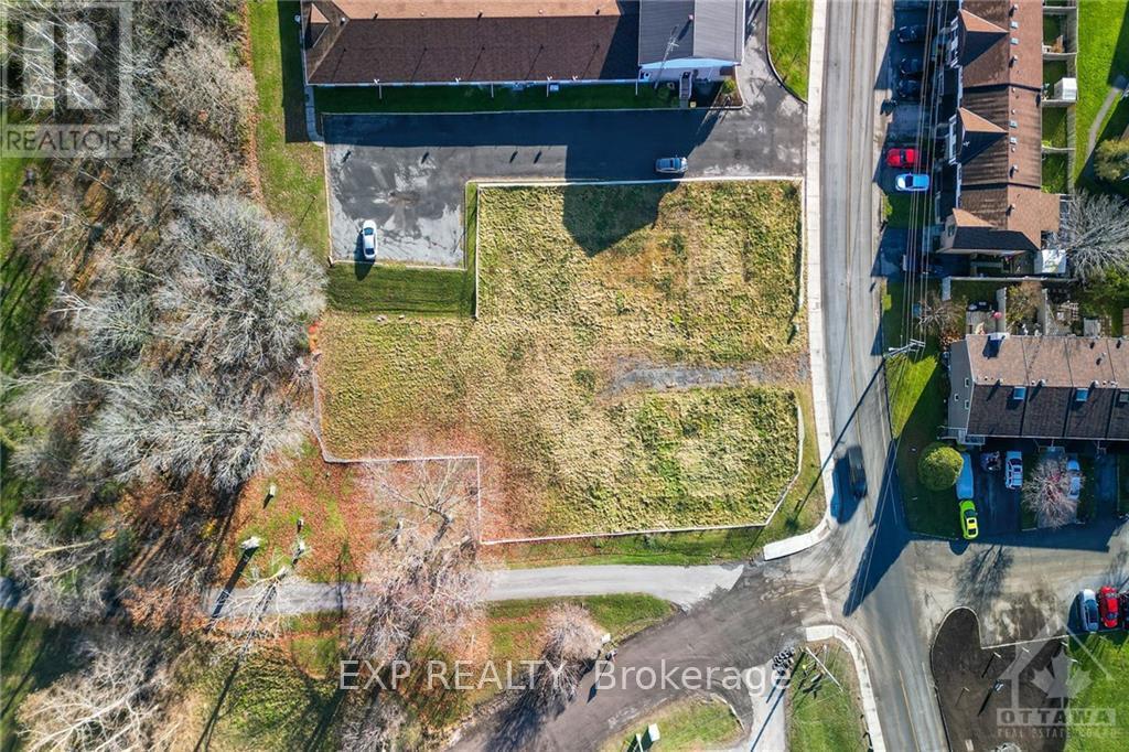 804-806 Principale Street Property Photo 7