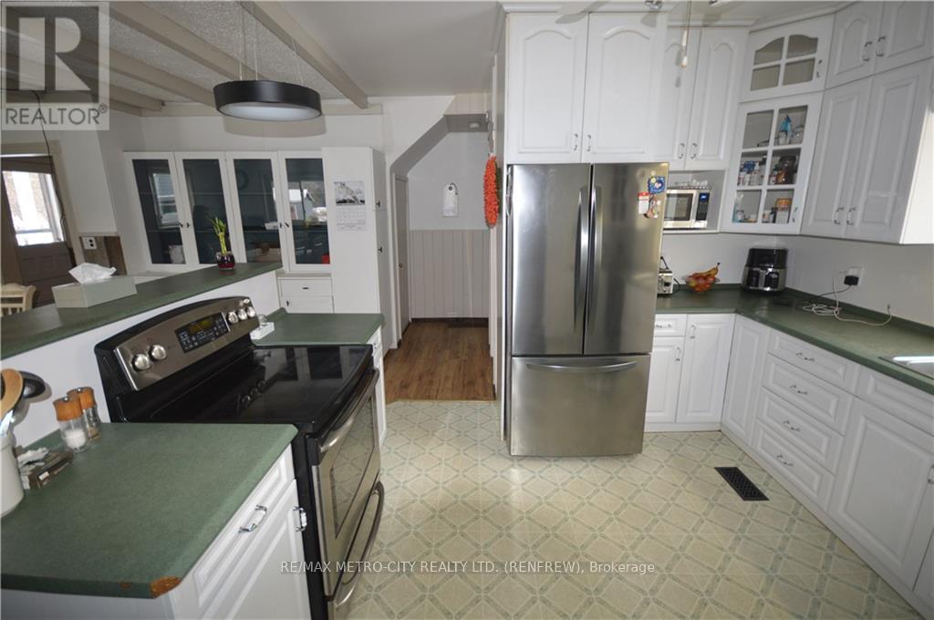 2879 Lake Dore Road Property Photo 5