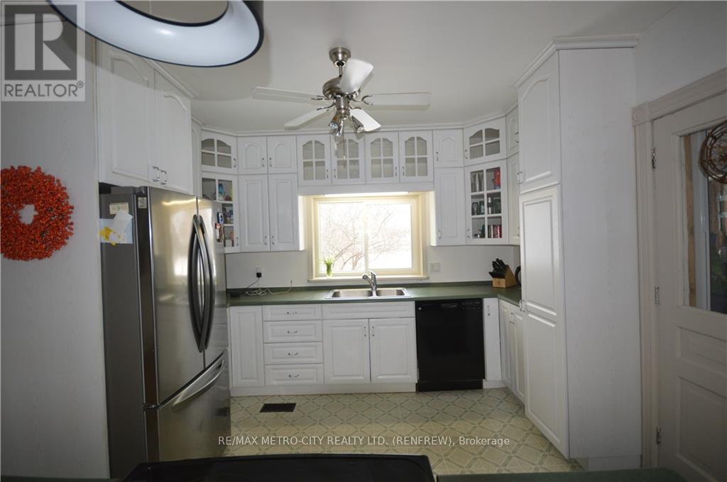 2879 Lake Dore Road Property Photo 6