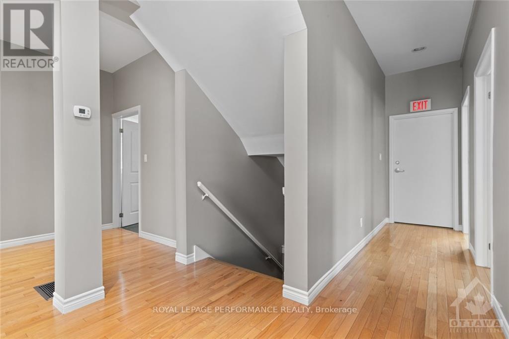 304 Division Street Property Photo 18