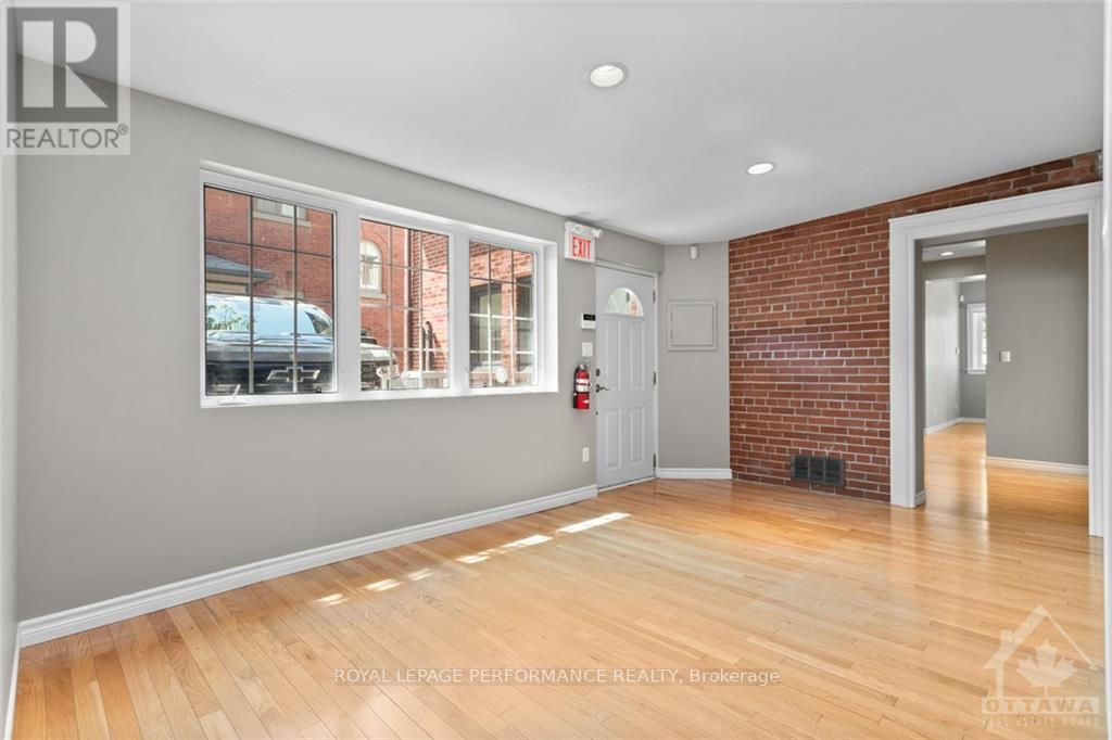 304 Division Street Property Photo 20