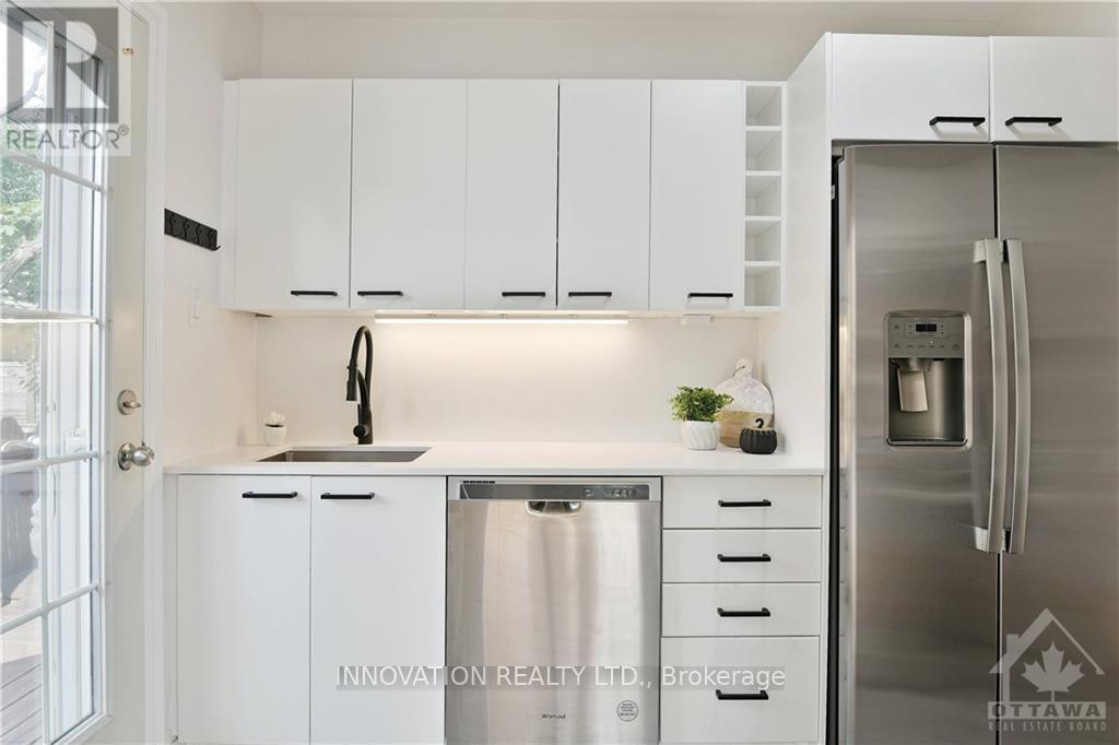 391 Greenwood Avenue Property Photo 13