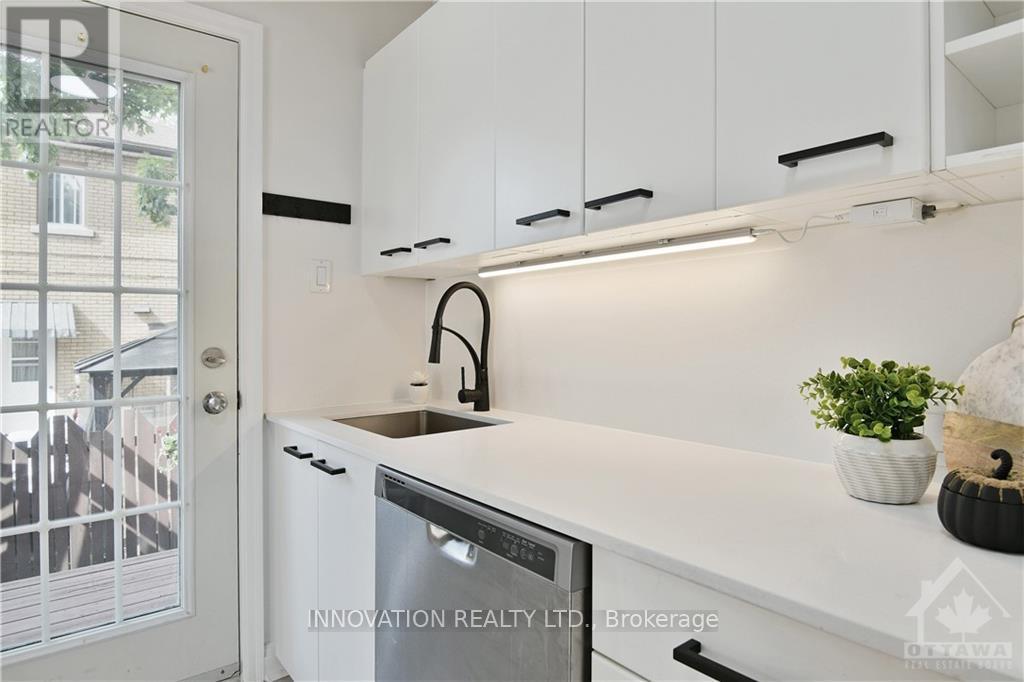 391 Greenwood Avenue Property Photo 14