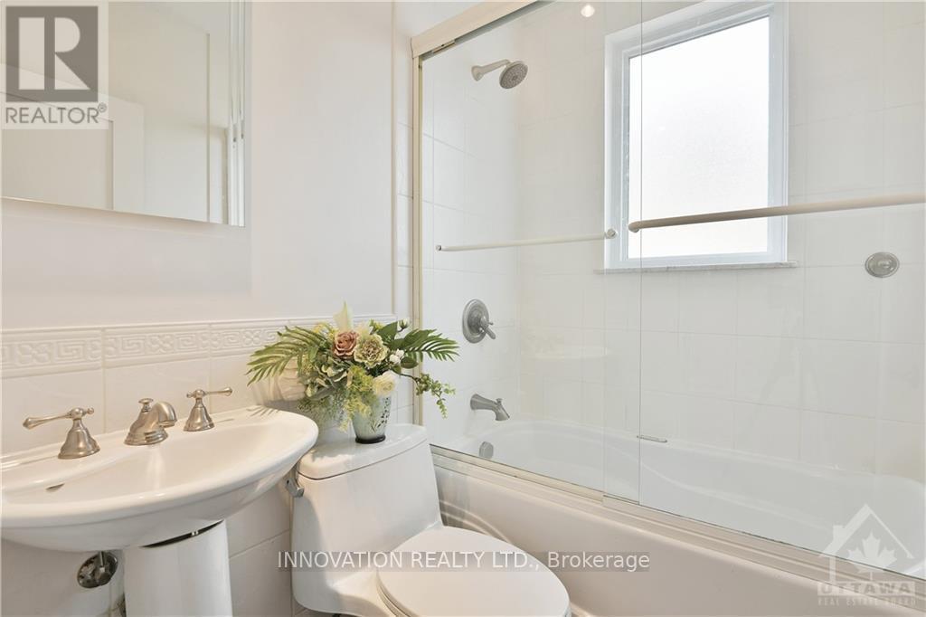 391 Greenwood Avenue Property Photo 18