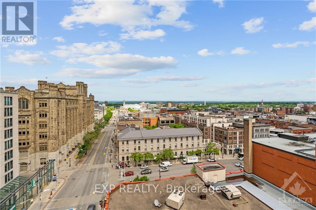 200 - 45 Rideau Street Property Photo 6