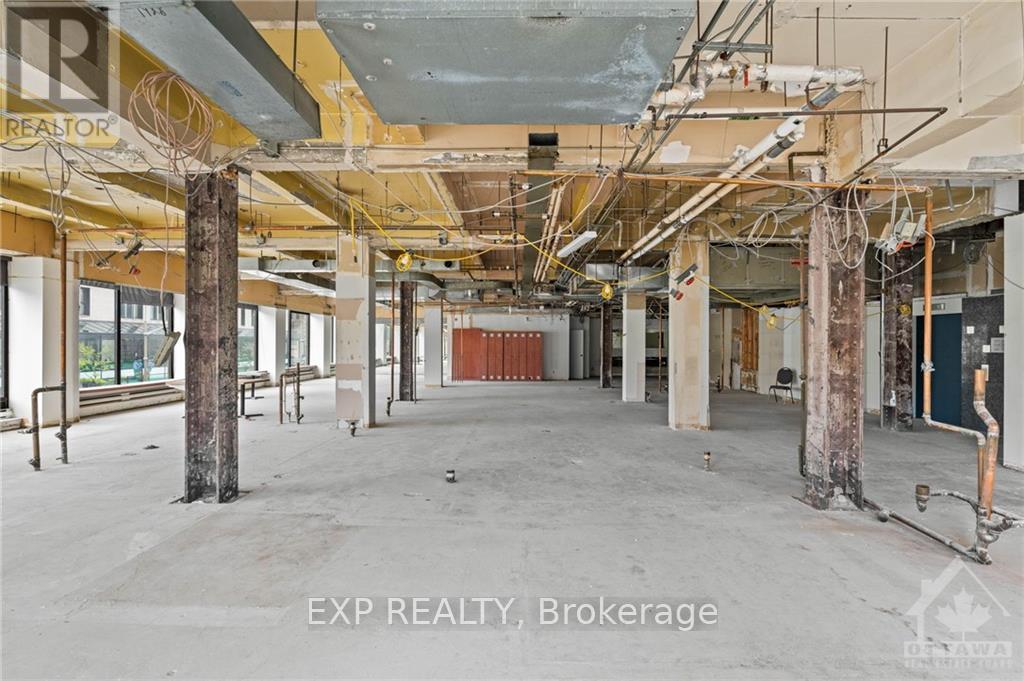 200 - 45 Rideau Street Property Photo 16