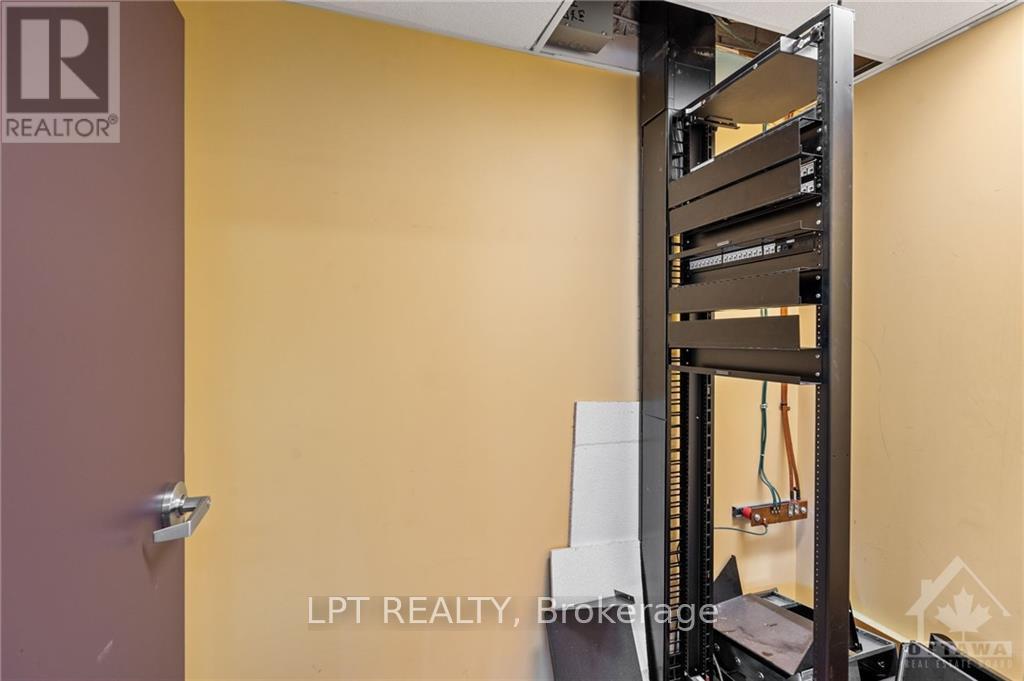 500 - 45 Rideau Street Property Photo 21