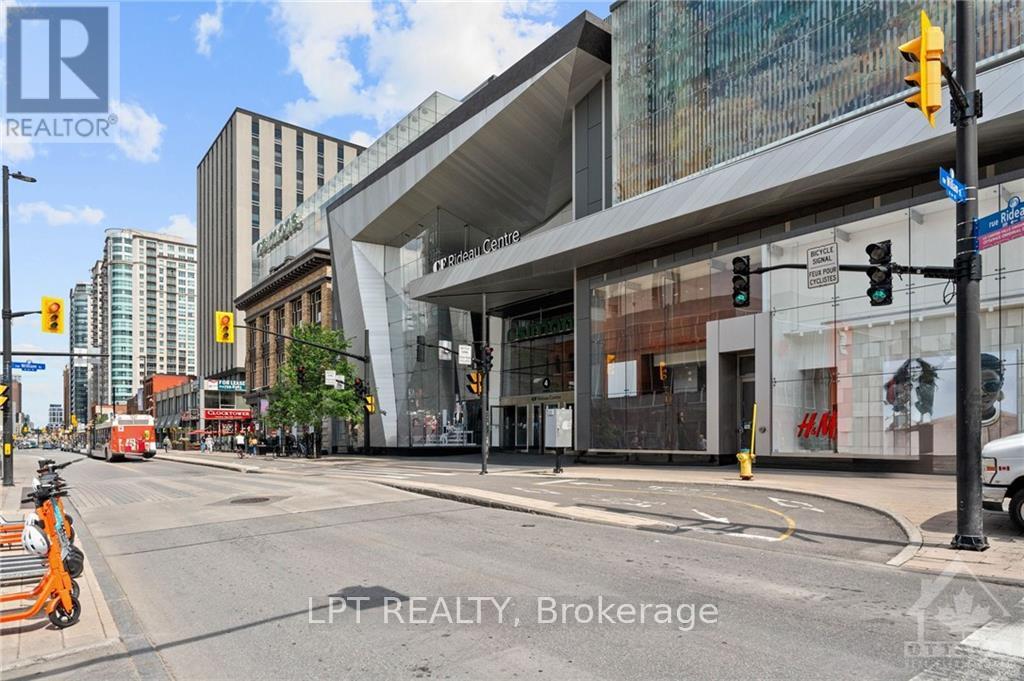 500 - 45 Rideau Street Property Photo 26