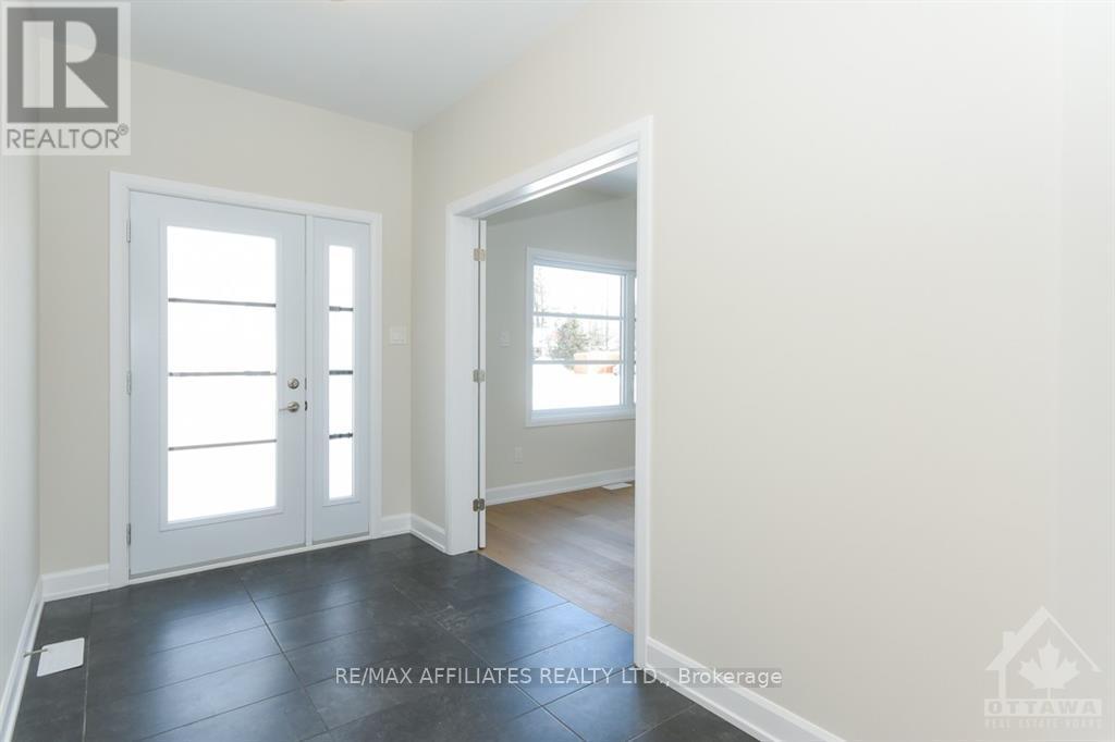 444 Aurora Street Property Photo 2