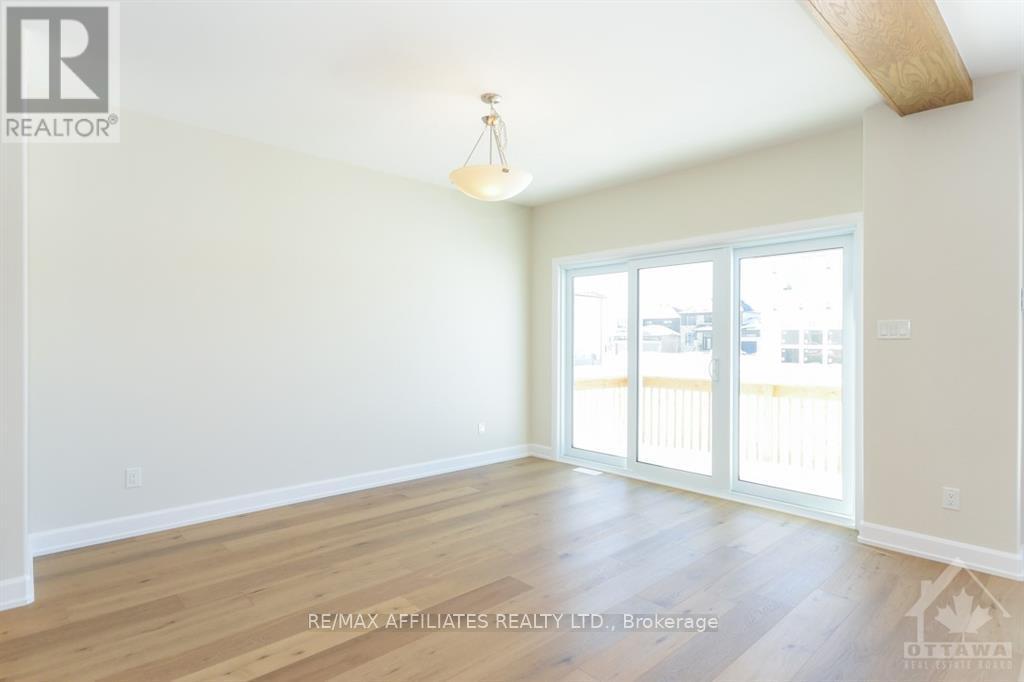 444 Aurora Street Property Photo 9