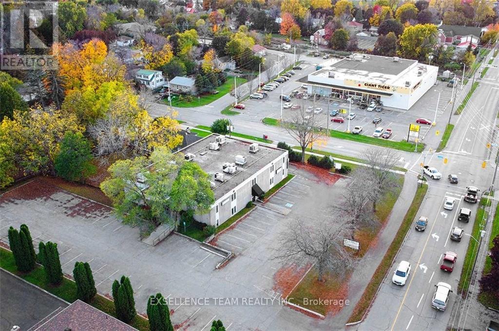 309 Park Street Property Photo 2