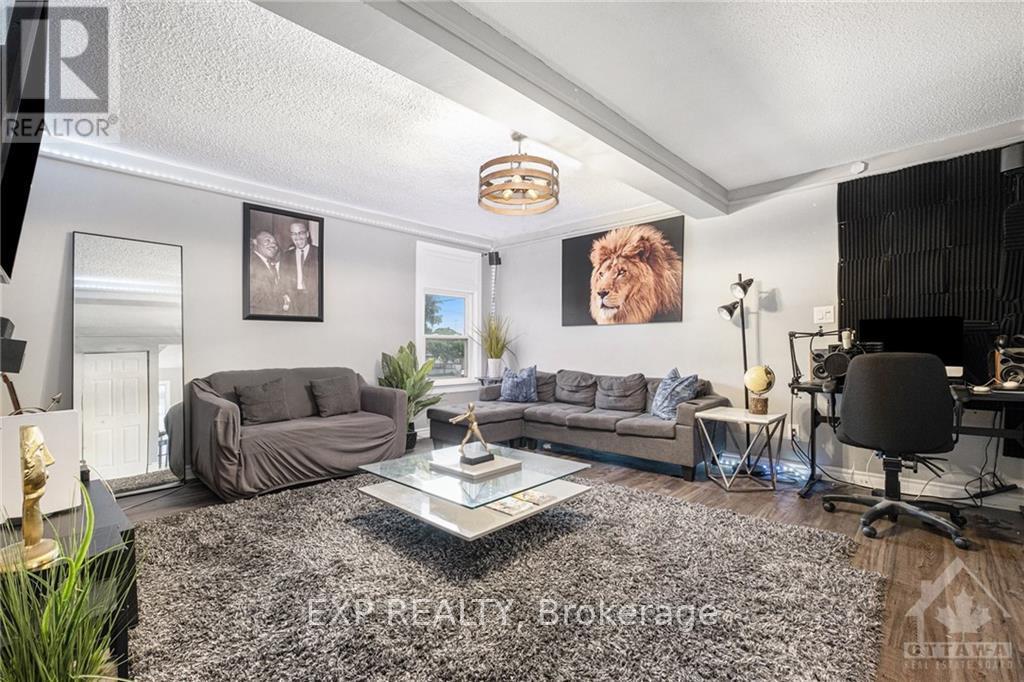 1368 Labrie Avenue Property Photo 19