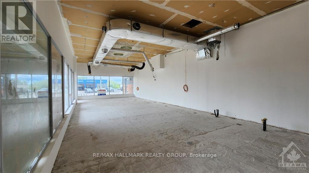 2 - 1717 Bank Street Property Photo 5
