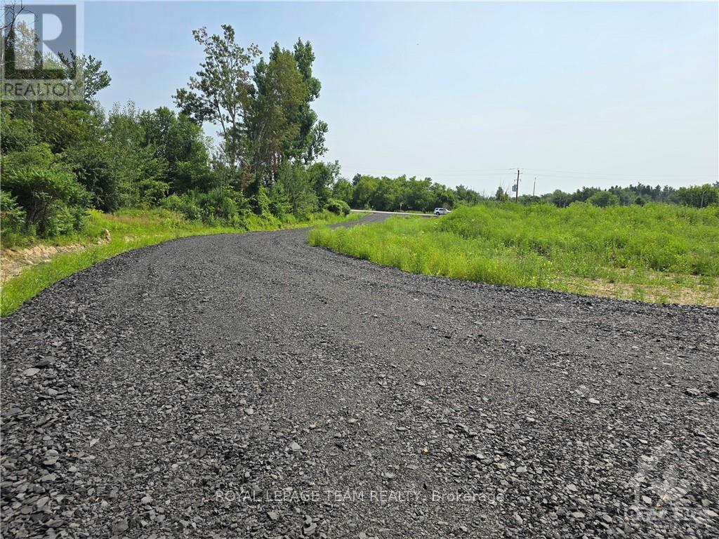 6574 Rideau Valley Drive N Property Photo 3