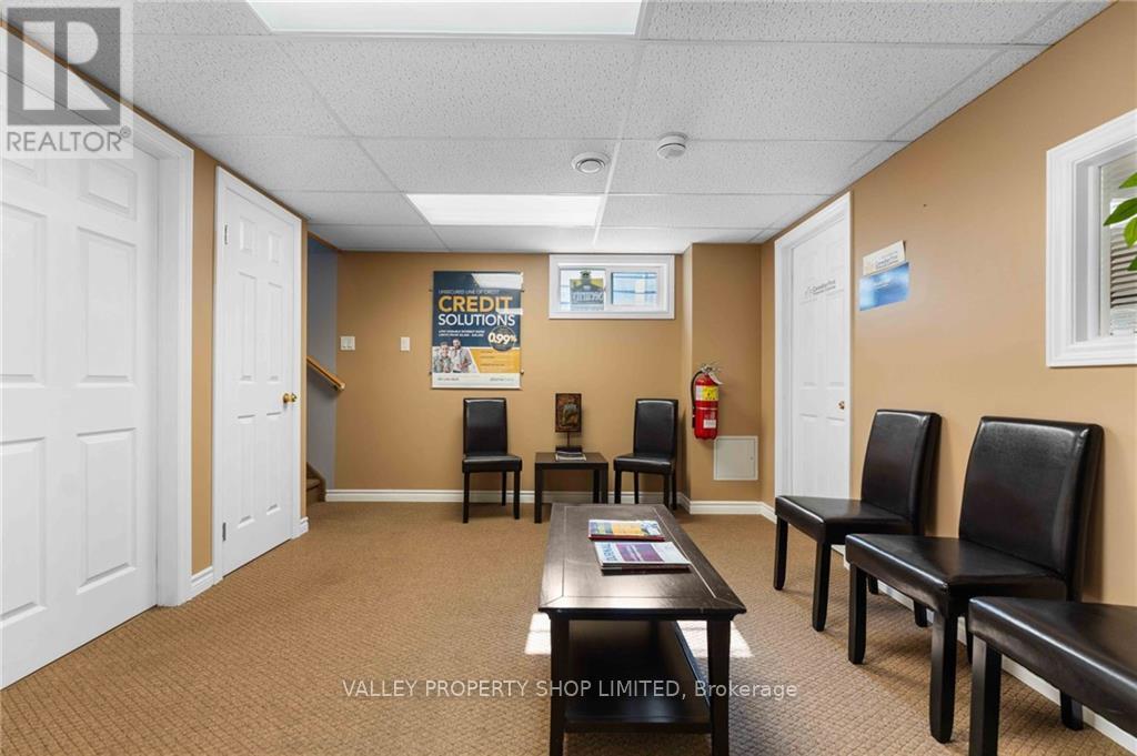3436 Petawawa Boulevard Property Photo 20