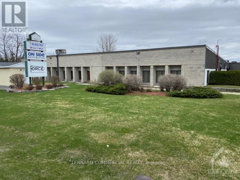 5977 Hazeldean Road Property Photo 1