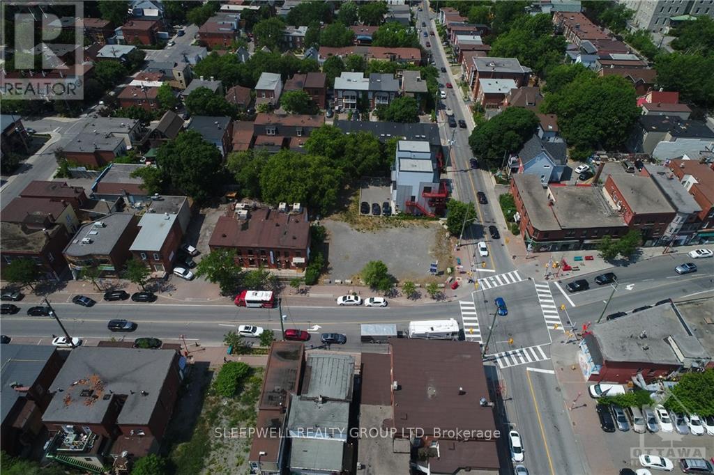 290 Booth Street Property Photo 5