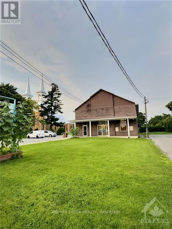3779 Champlain Street Property Photo 3