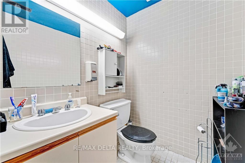 3779 Champlain Street Property Photo 11