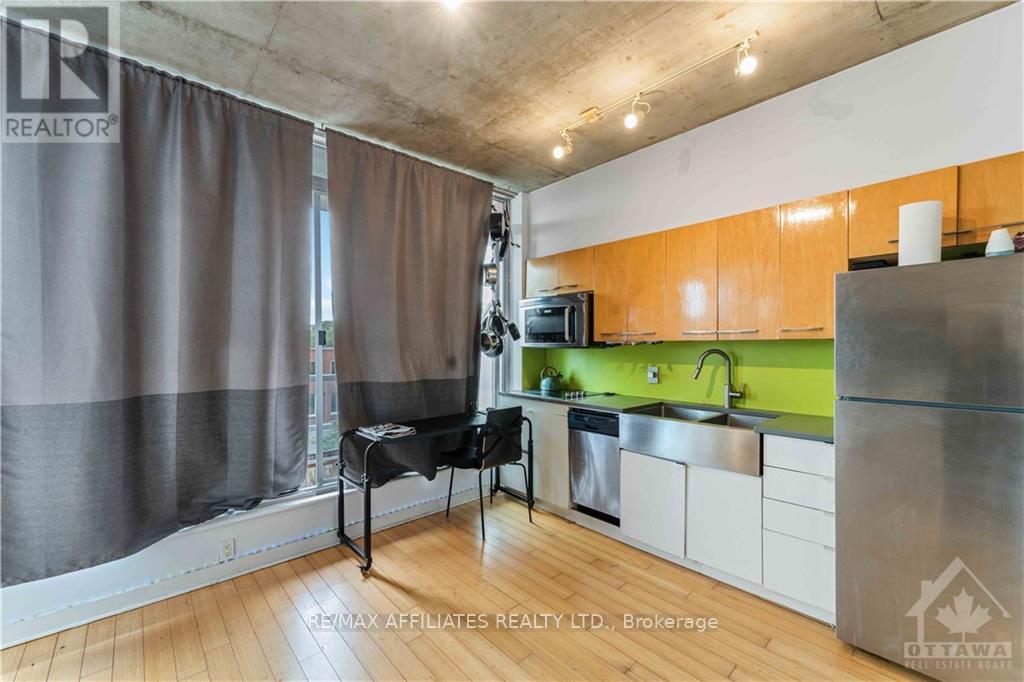 505 - 383 Cumberland Street Property Photo 7