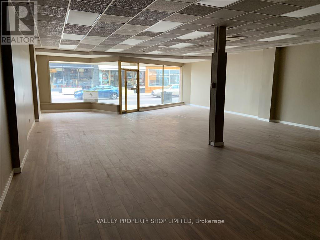 213 Pembroke Street W Property Photo 2