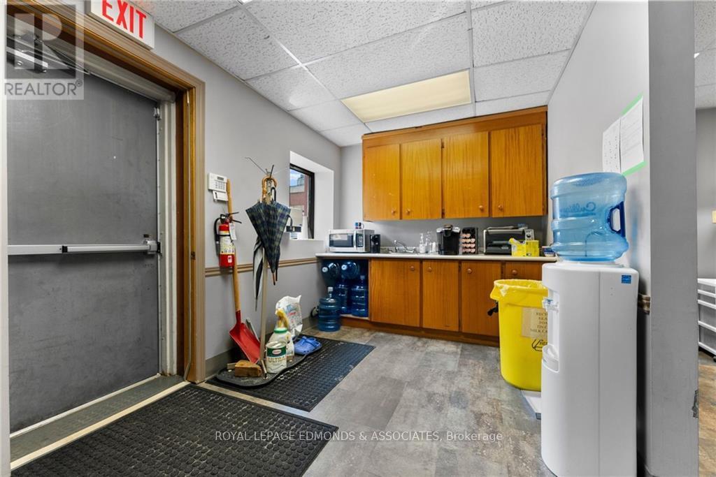 D - 270 Lake Street Property Photo 11