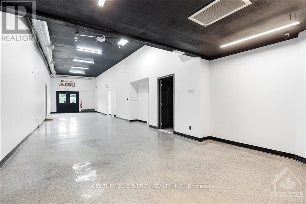 B - 42 Union Street Property Photo 7