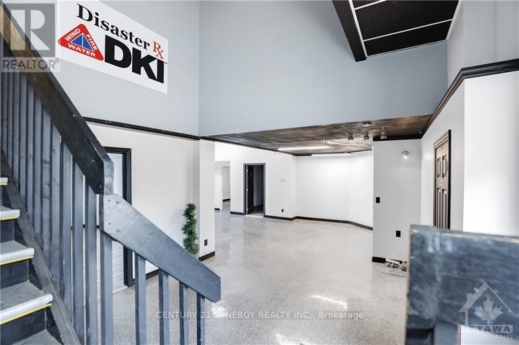 B - 42 Union Street Property Photo 8