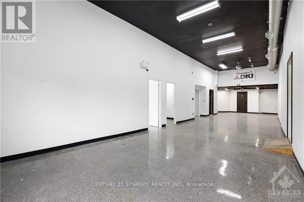 B - 42 Union Street Property Photo 11