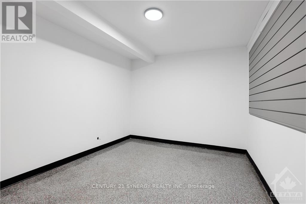 B - 42 Union Street Property Photo 15