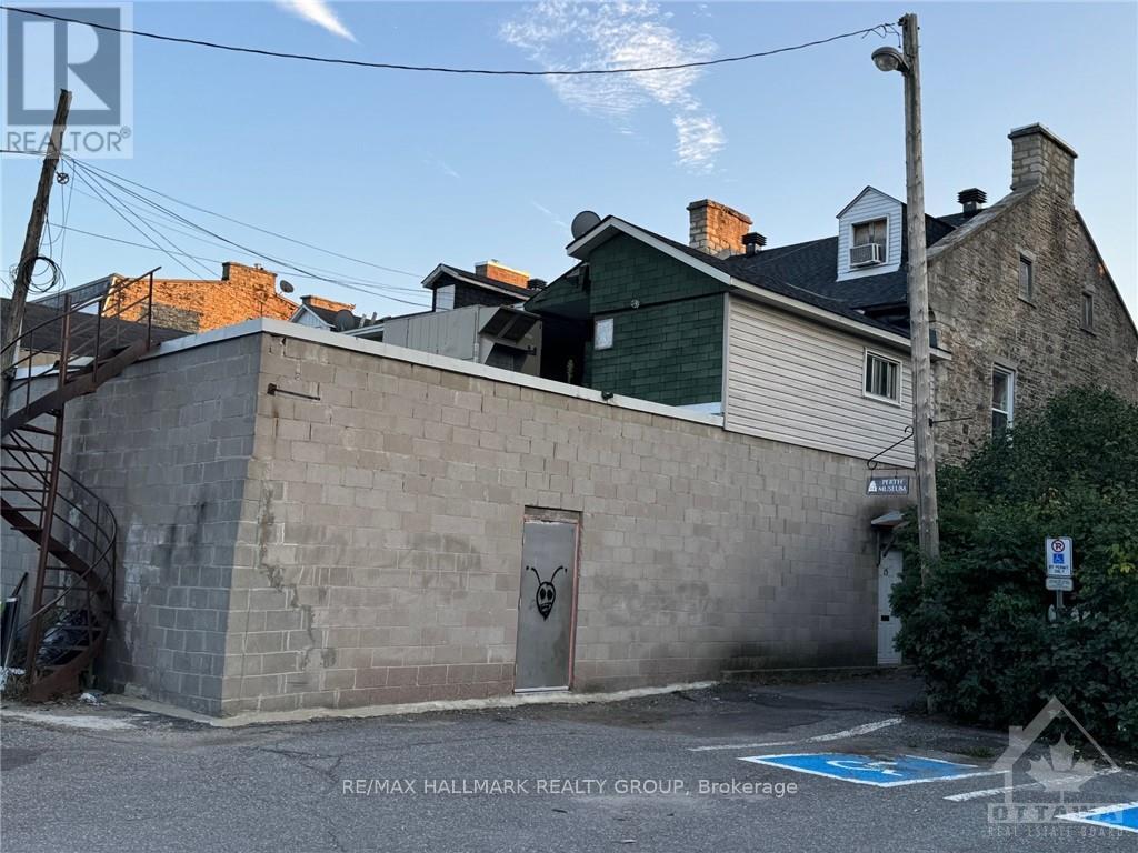 15,17,19,21 & 23 Gore Street E Property Photo 28