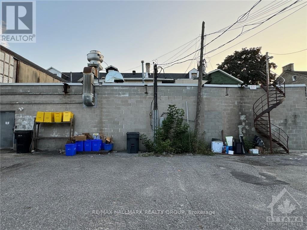 15,17,19,21 & 23 Gore Street E Property Photo 29