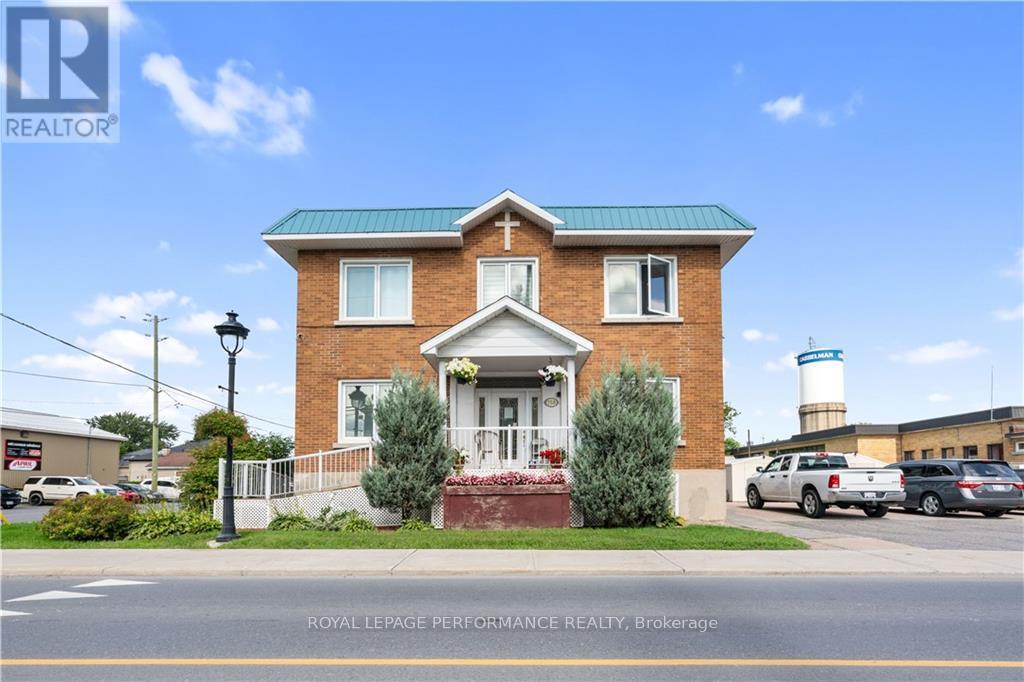 758 Principale Street Property Photo