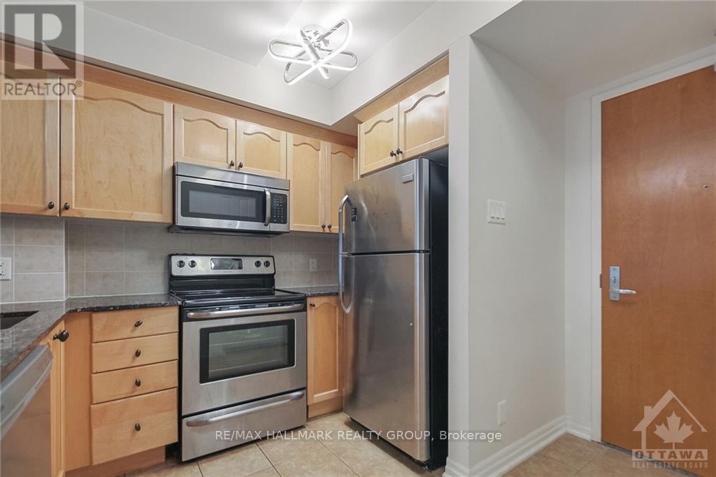 506 - 242 Rideau Street Property Photo 8