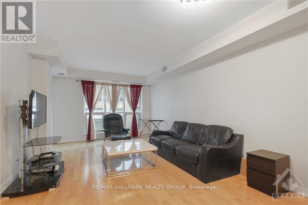 506 - 242 Rideau Street Property Photo 14