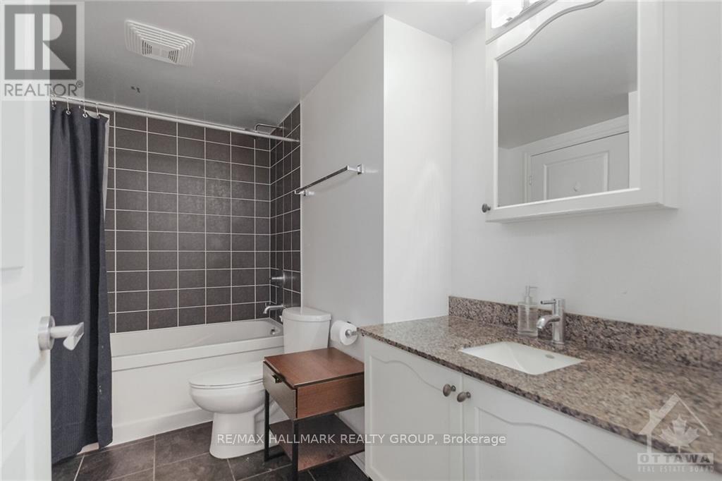 506 - 242 Rideau Street Property Photo 15