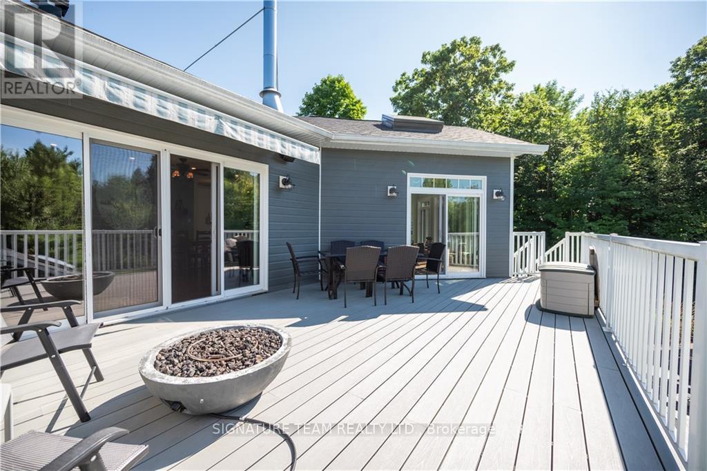 1555 Whitton Road Property Photo 9