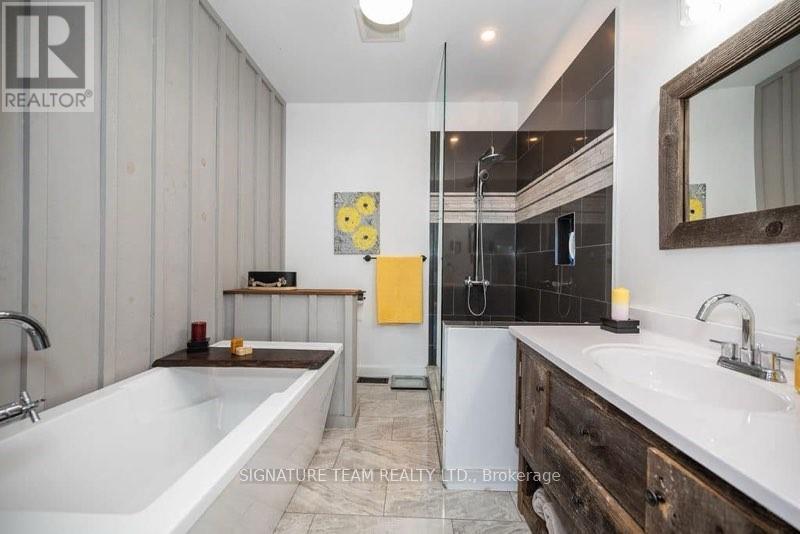 1555 Whitton Road Property Photo 11