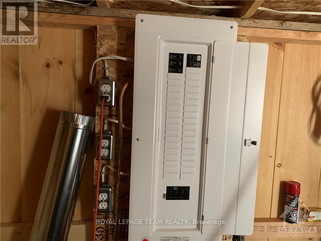 2614 Hass Road Property Photo 5
