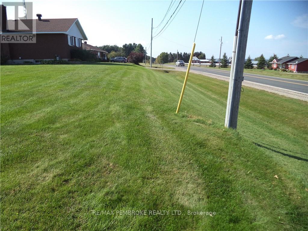 2425 Beachburg Road Property Photo 3