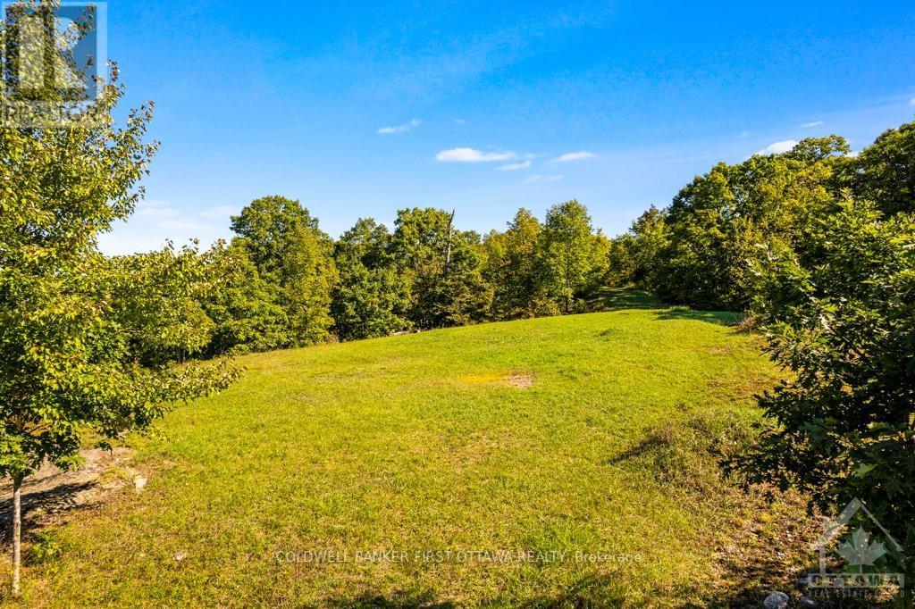 16 Grey Owl Road Property Photo 15