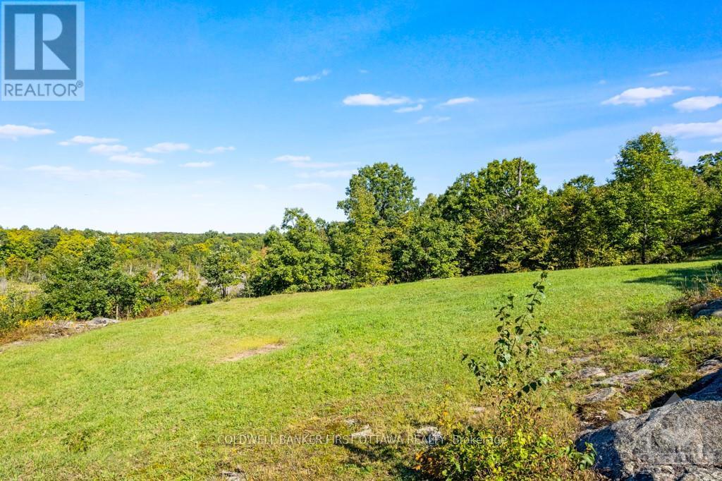 16 Grey Owl Road Property Photo 20