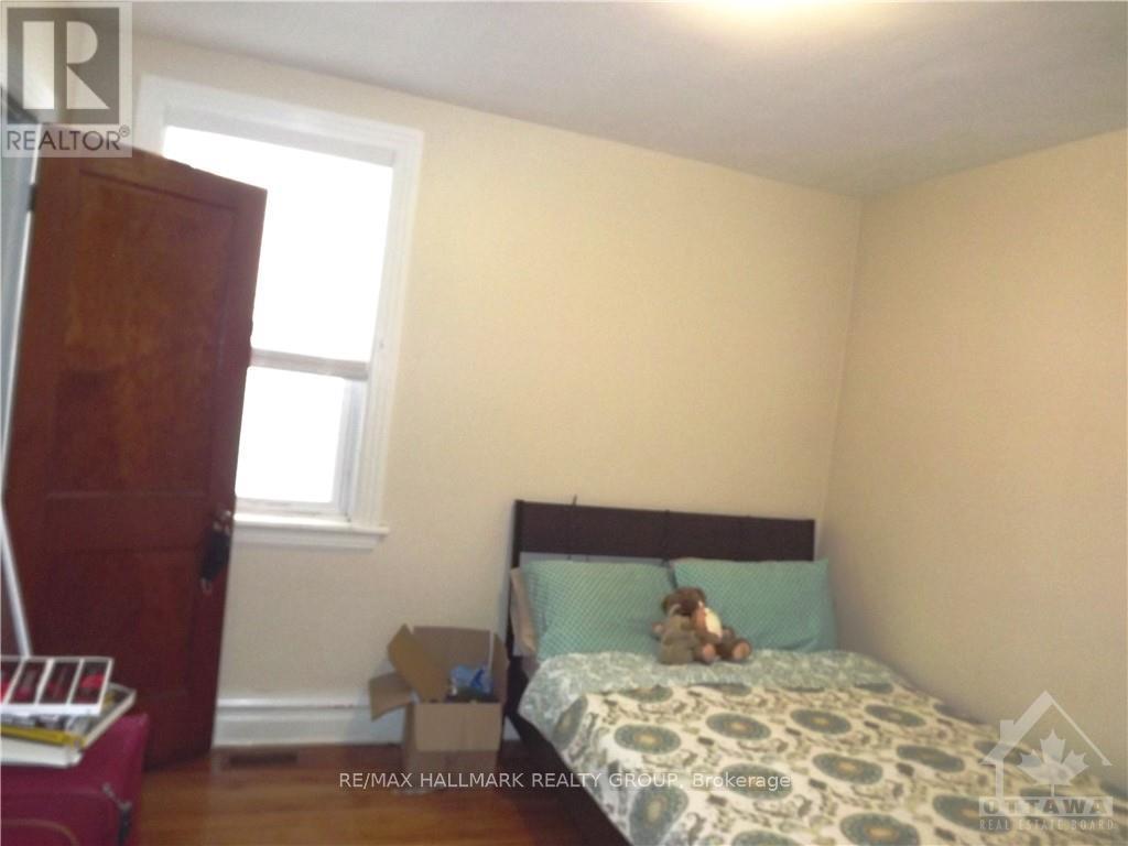 260,262,264 Bronson Avenue Property Photo 19